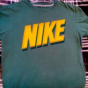 Nike T Shirt